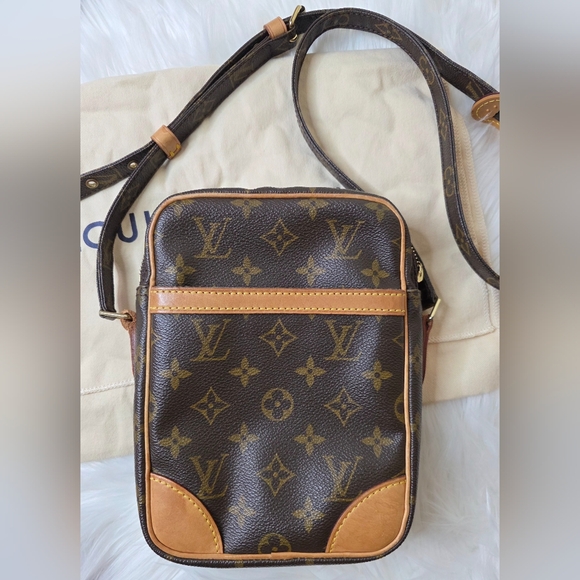 ❌SOLD❌ 🔥 LV Danube 🔥 - Picture 13 of 16